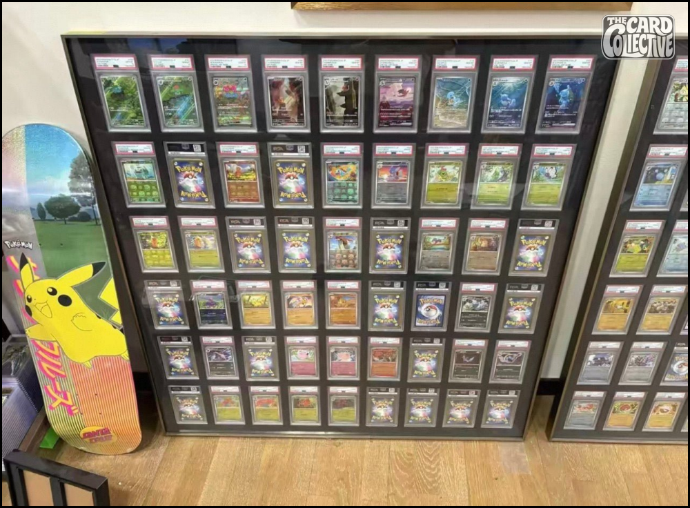 Premium aluminium metal trading card wall display frame case for Pokémon cards, MTG cards, Yu-Gi-Oh! cards, One Piece cards and sports cards, graded card wall display, PSA card frame, CGC card display, BGS slab display, One Touch magnetic holder display,